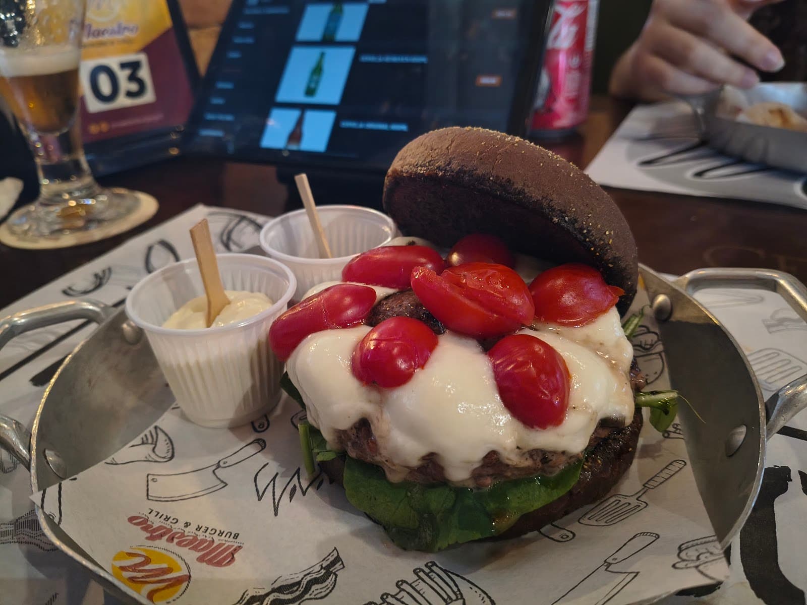 Maestro Burger & Grill - foto 3